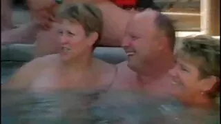 Эцэст нь булэг нь далай нь хатуу orgy дараа олны pissed гичий
