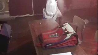 Тэр ирсэн цэвэр сан, харин ажлын оронд тэр fucked нь slutty үйлчлүүлэгч