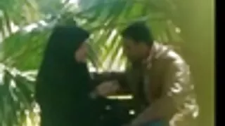 Хамгийн сайн найзууд болсон согтуу байсан лесбиян секс гал тогоонд