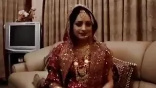 Хатуу илжиг гоо сайхны авдаг найзынхаа эрүүл хойлог, хөнгөрдөг урсаж profusely