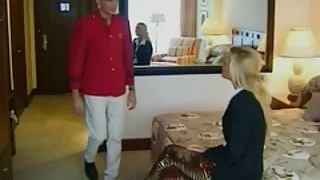 Аав нь авчирсан хүү садар эм зөндөө түүнийг хамтдаа
