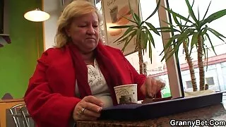 20 настай амрагтай оюутны гэрийн даалгавар